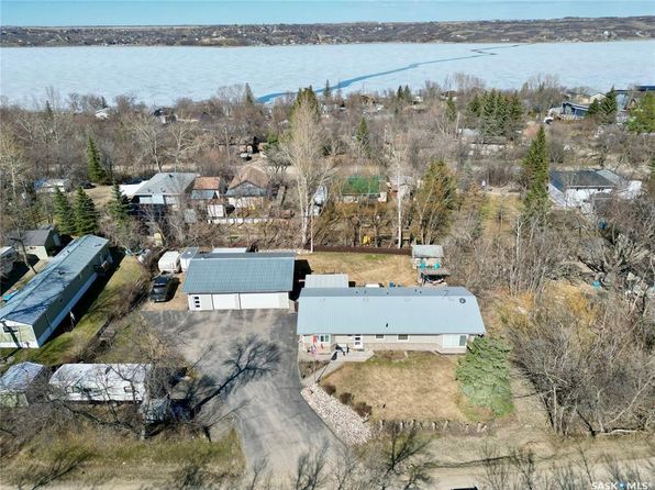 1184 Highwood AVENUE, Buena Vista, SK S0G 4C0