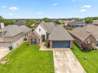 1748 N Haniel Dr, Lake Charles, LA 70611