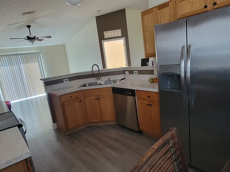 100 Cimarron Ln — Photo 3