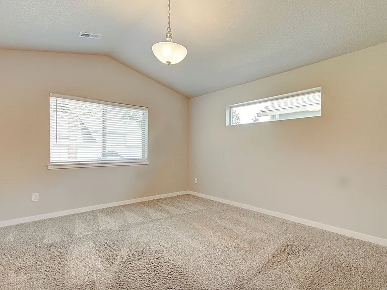 5615 NE 52nd Pl — Photo 23