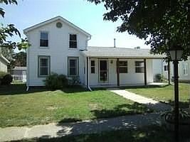 1st image of 305 N Althea St