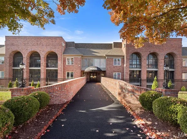 14300 E Conway Meadows Ct #101, Chesterfield, MO 63017