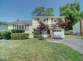 17 Brook Pl, West Orange, NJ 07052