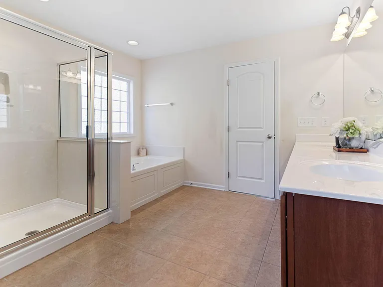 1237 Mantra Ct — Photo 20