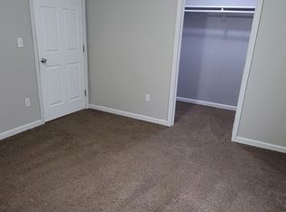 52 Fox Hollow Dr #52, Harrisburg, IL 62946