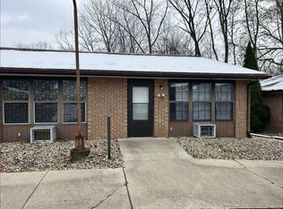 414 W Harrison St #127, Veedersburg, IN 47987