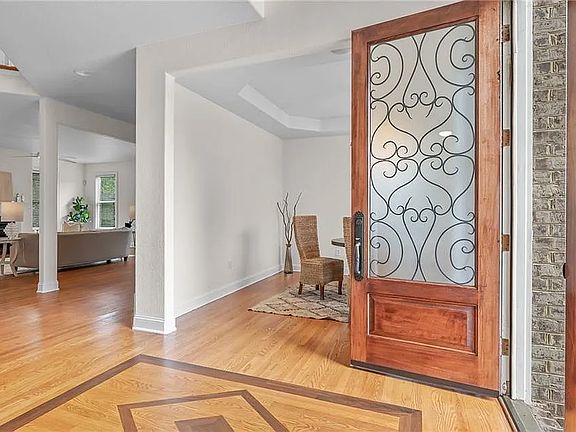 4th image of 1377 Hawaiian Dr #A