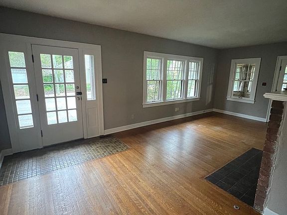 3rd image of 5176 Guilford Ave