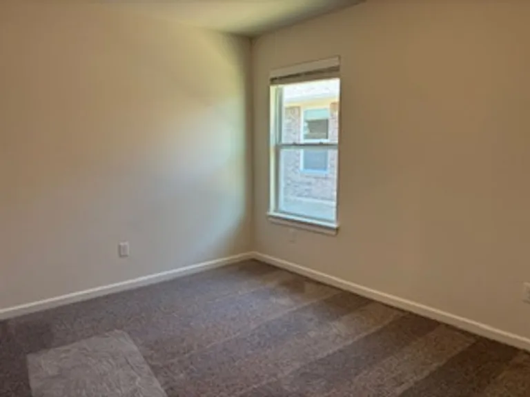 18216 Austin Ct — Photo 15