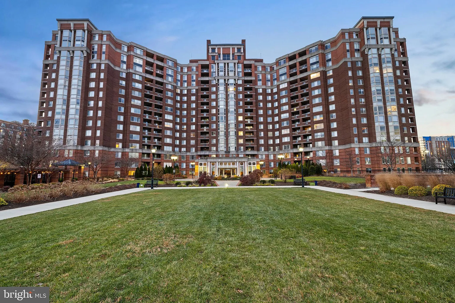 5809 Nicholson Ln APT 307 photo 1