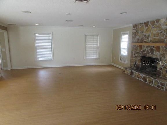 3rd image of 915 Terra Mar Dr
