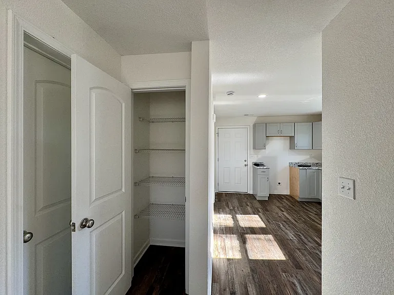 6173 Unitia Rd — Photo 11