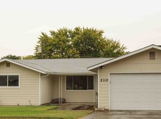 210 W Moore Ave, Hermiston, OR 97838