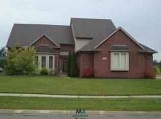 55571 Needle Point Ct, Shelby Township, MI 48316