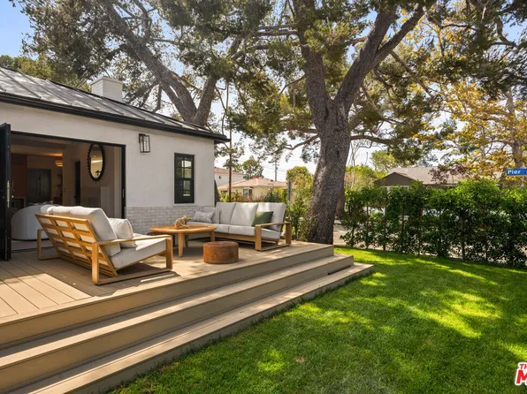 3002 18th St, Santa Monica, CA 90405