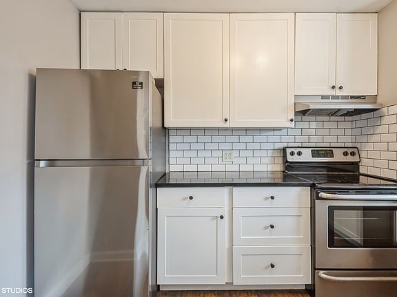 5th image of 4960 N Marine Dr APT 519
