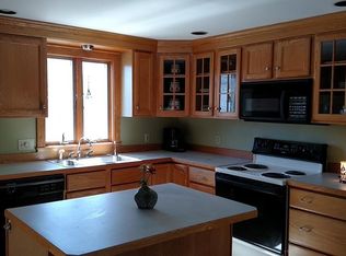 71 Dartmouth St, Fitchburg, MA 01420