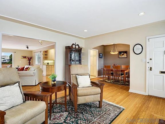 5th image of 4748 Jean Dr