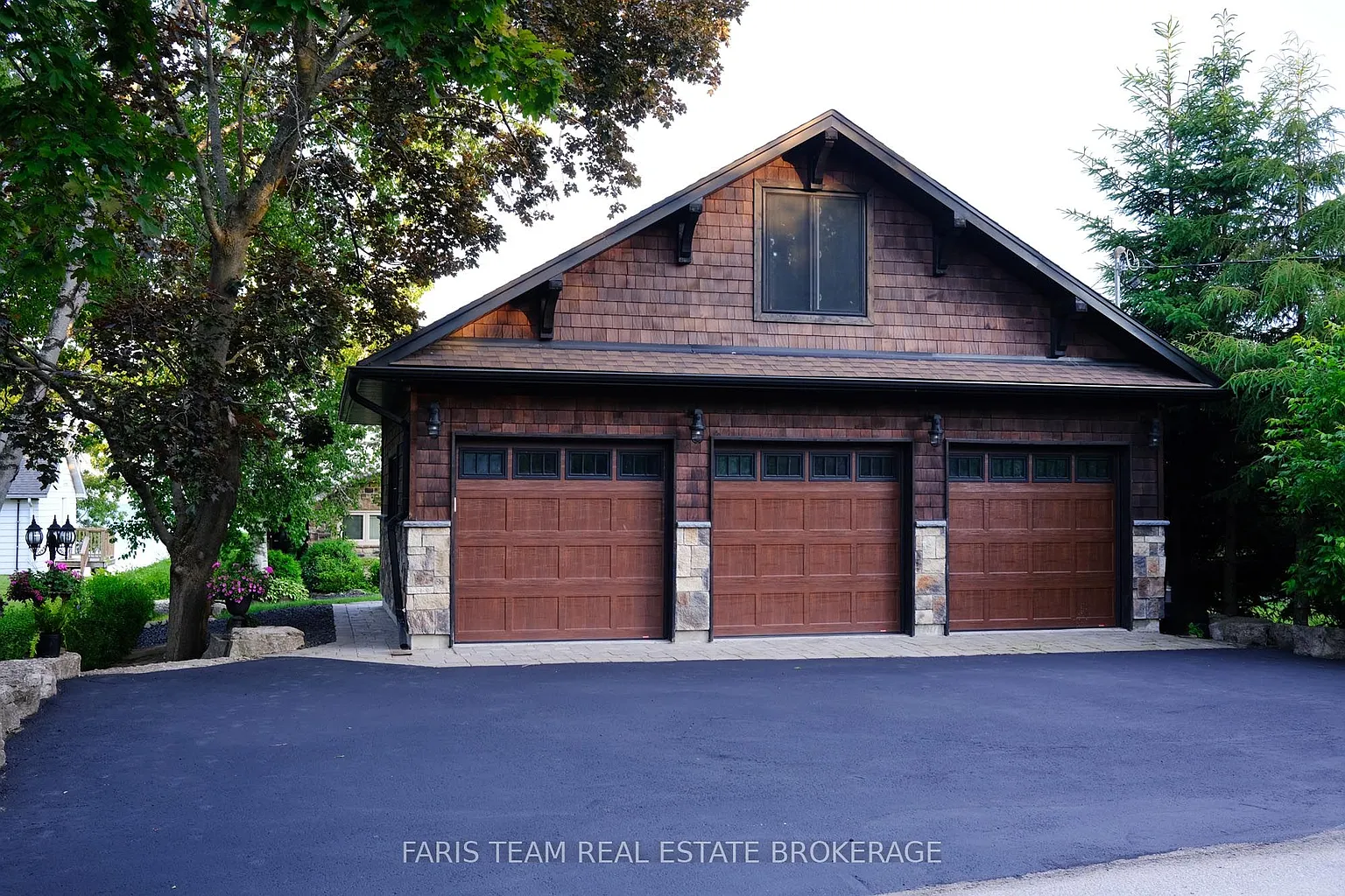 3 Greenwood Forest Rd photo 1