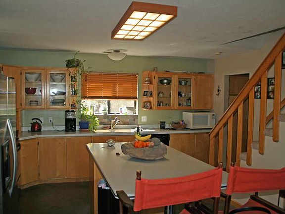 2nd image of 1456 Maze Cir
