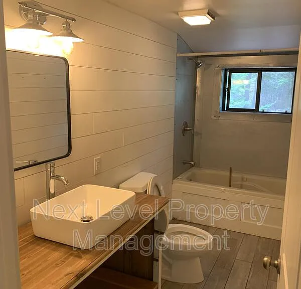 217 Lake Blaine Dr #G — Photo 12