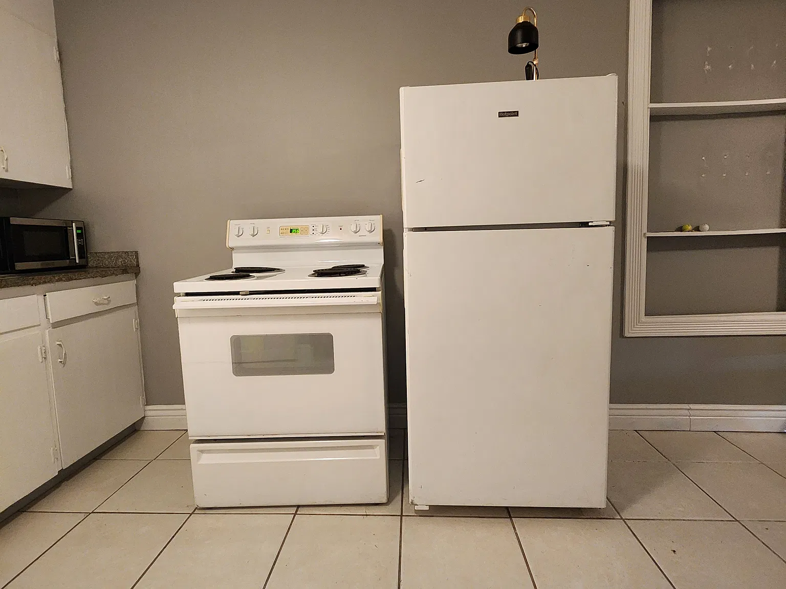 Studio, 350 sqft, $975 — Photo 3