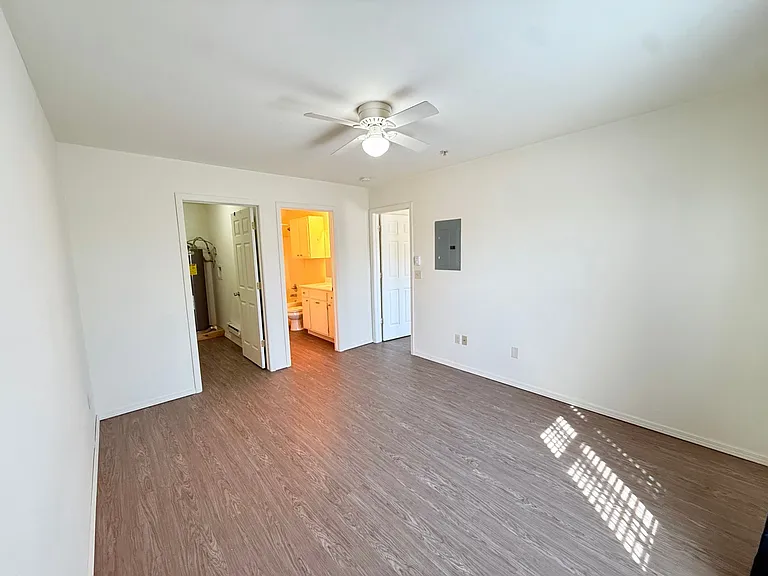 Cedar Creek Apartment Homes — Photo 4