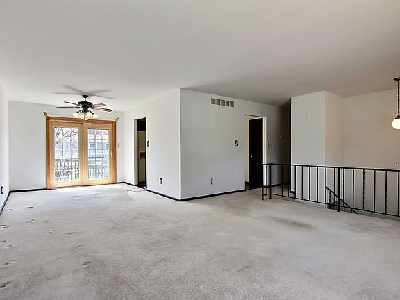 4th image of 6169 Broughton Ave