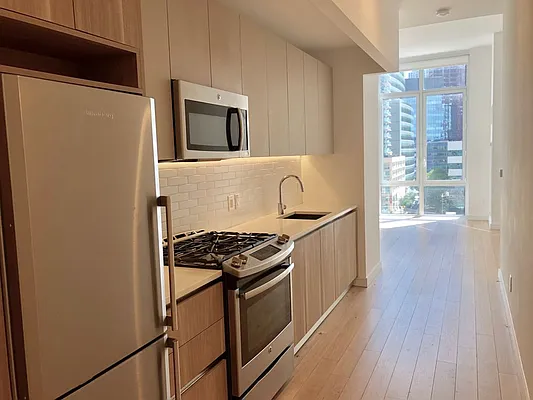 Rented by Stonehenge NYC LLC | media 2