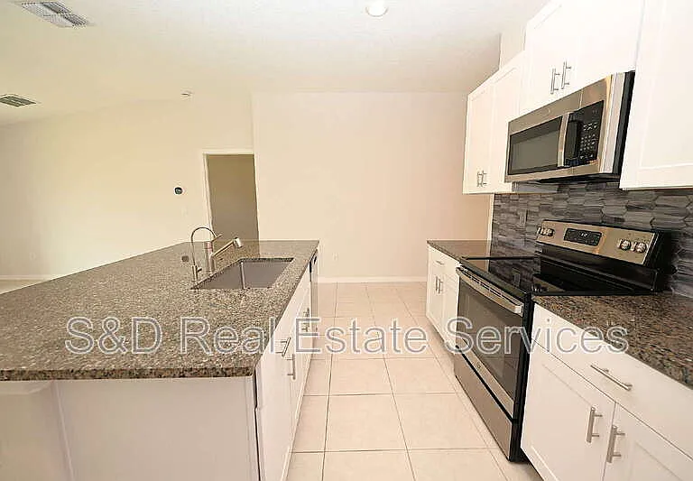 4316 Trotters Way — Photo 11