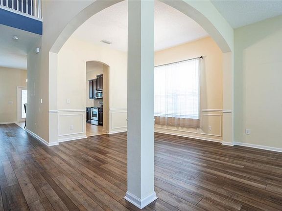 3rd image of 8224 NW 54th St