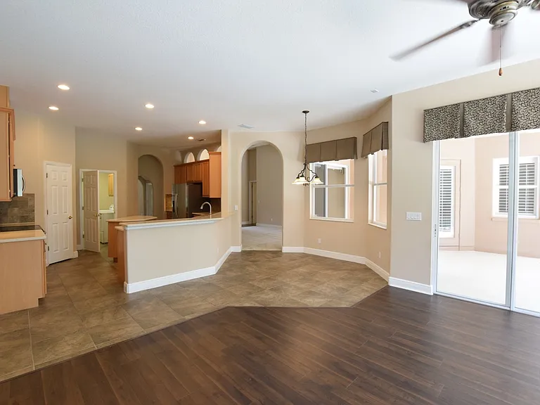 1036 Shadowmoss Cir — Photo 8