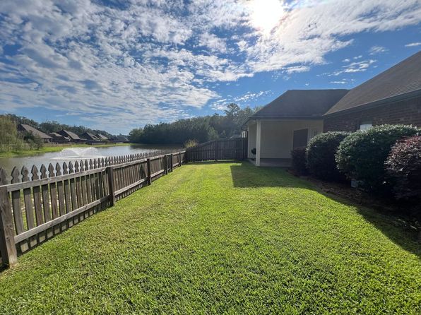 11443 Rossow Ct