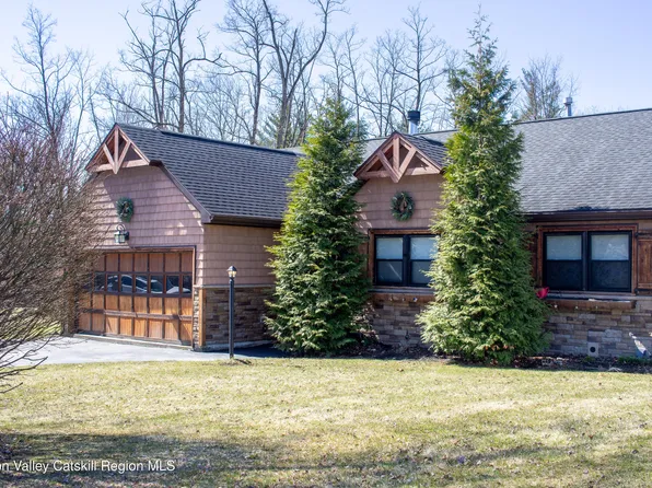 1441 Thickett Road, Castleton, NY 12033