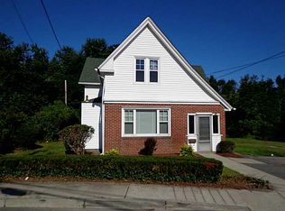 29 Tillinghast Ave, Warwick, RI 02886