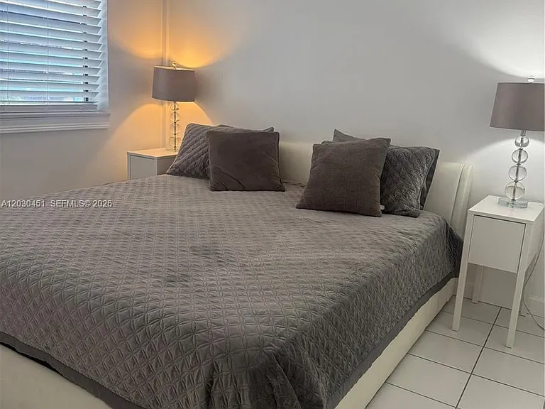 1390 Ocean Dr #302 — Photo 13