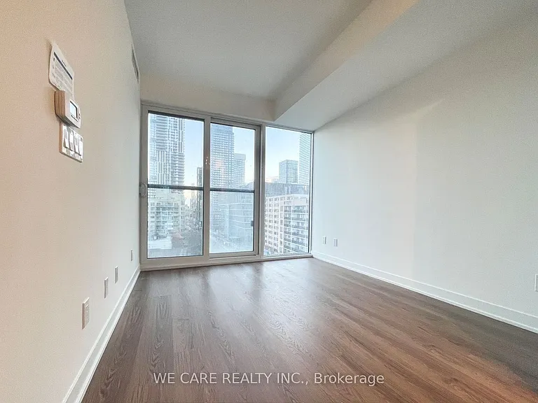 319 Jarvis St #1001 — Photo 3