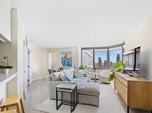 415 East 37th Street 31D image 1 of 25