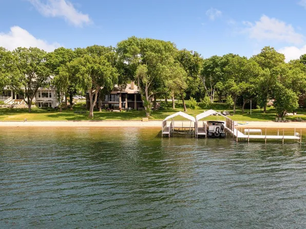 20730 Linwood Rd, Excelsior, MN 55331