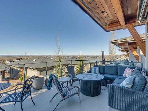 4th image of 39 Watermark Villas Rural