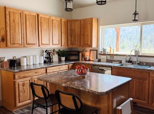 110 Bernie Rd, Alberton, MT 59820