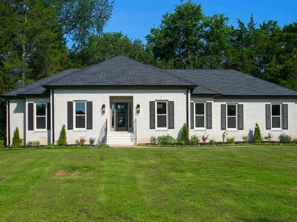 2215 Moccasin Trl, Murfreesboro, TN 37129