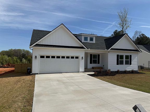 3rd image of 341 Little Mountain Cir