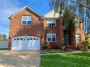 413 Fall Ridge Ln, Chesapeake, VA 23322