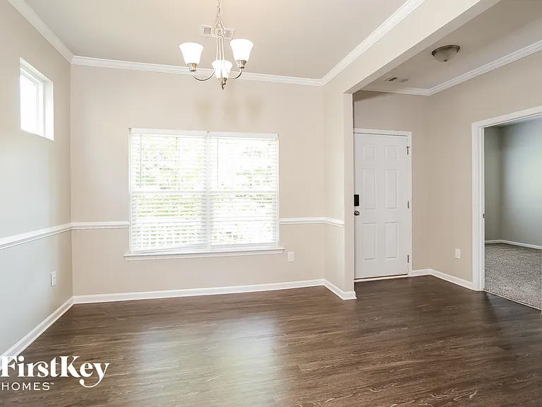 327 Stoney Hollow Rd — Photo 3