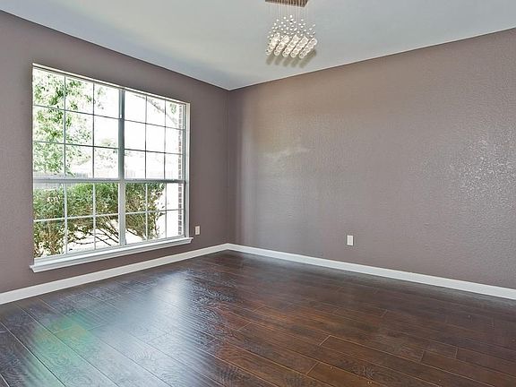 4th image of 6996 Stonybrooke Dr