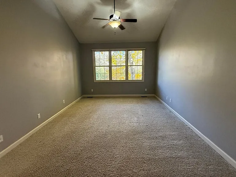 18145 Shoreline Ct — Photo 26
