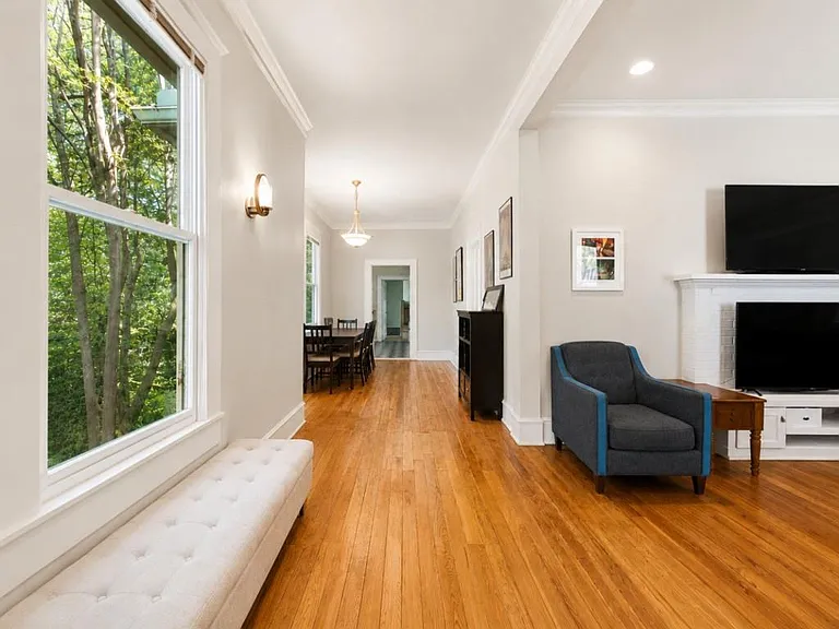 515 Calhoun St NW — Photo 5
