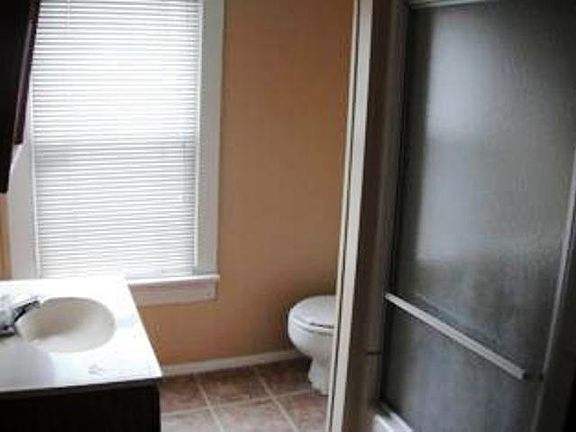 4th image of 139 E College Ave