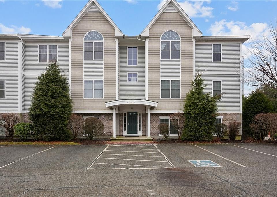 200 Roger Williams Ave UNIT 112, Rumford, RI 02916 Zillow